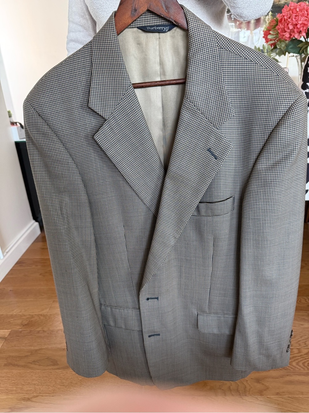 Burberry Men's Houndstooth Sport Coat - Gray and Black